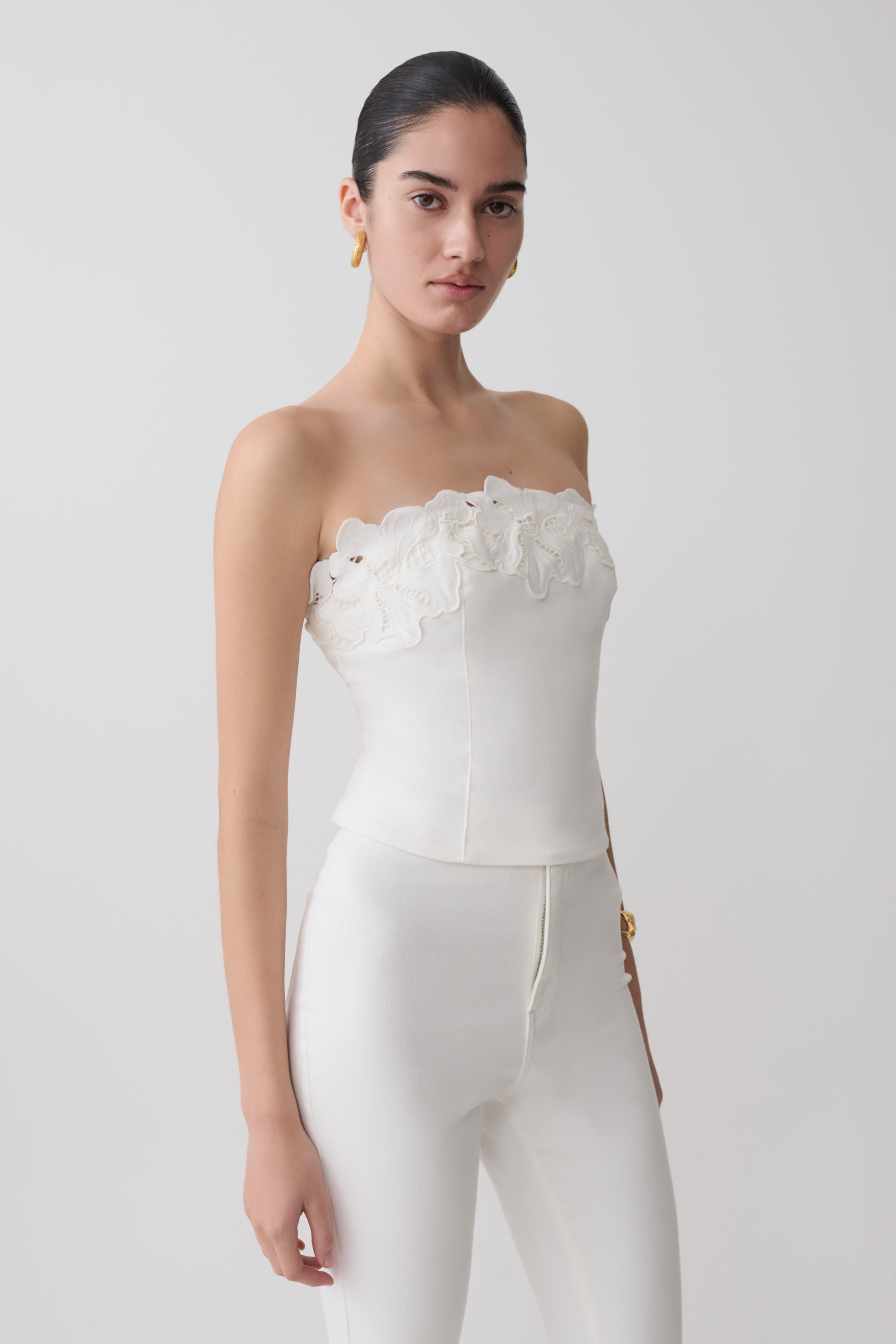 Flower Embroidery Strapless Denim Top - White