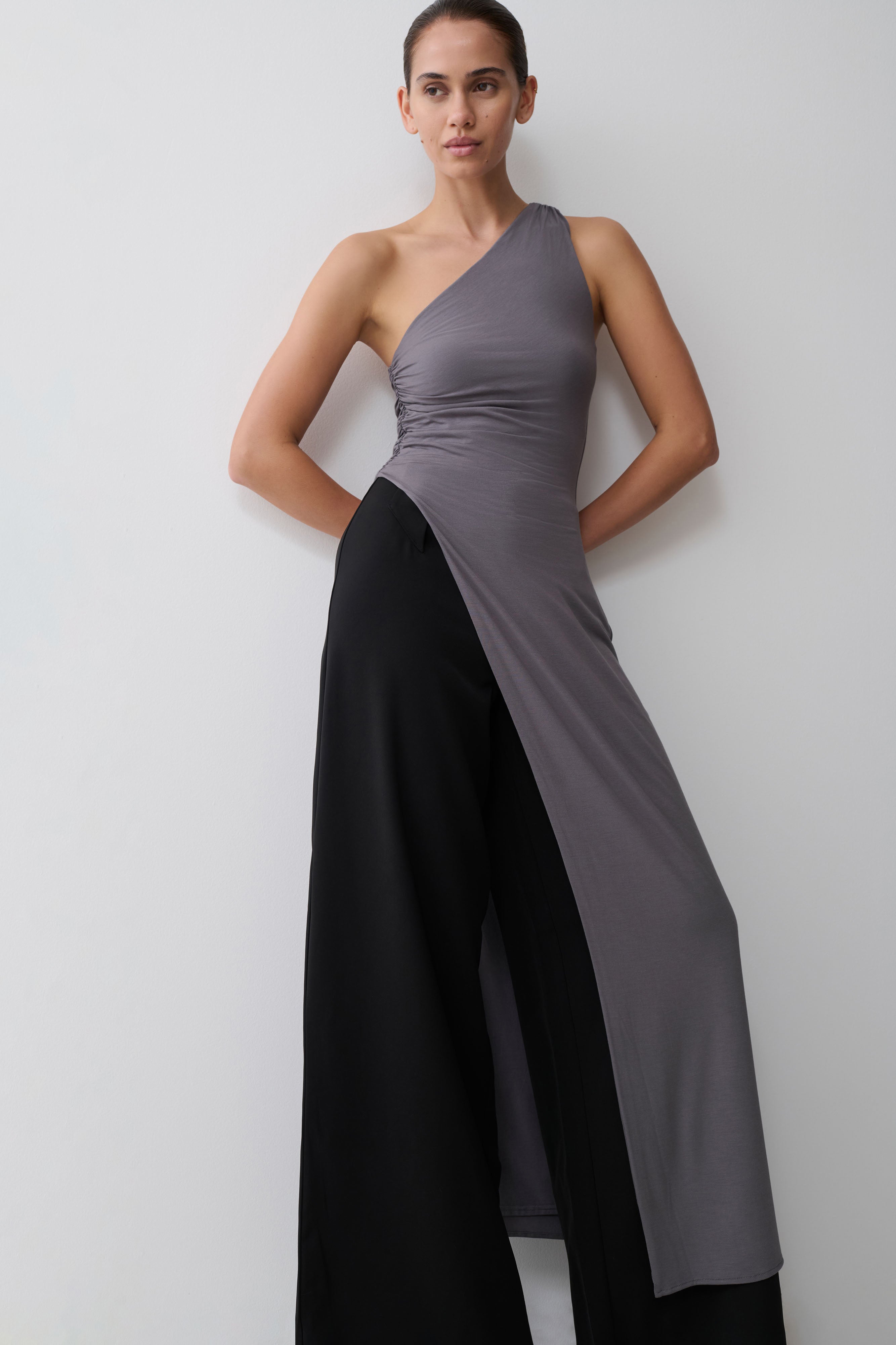 Long Line Top With Front Cut Out - Grey
