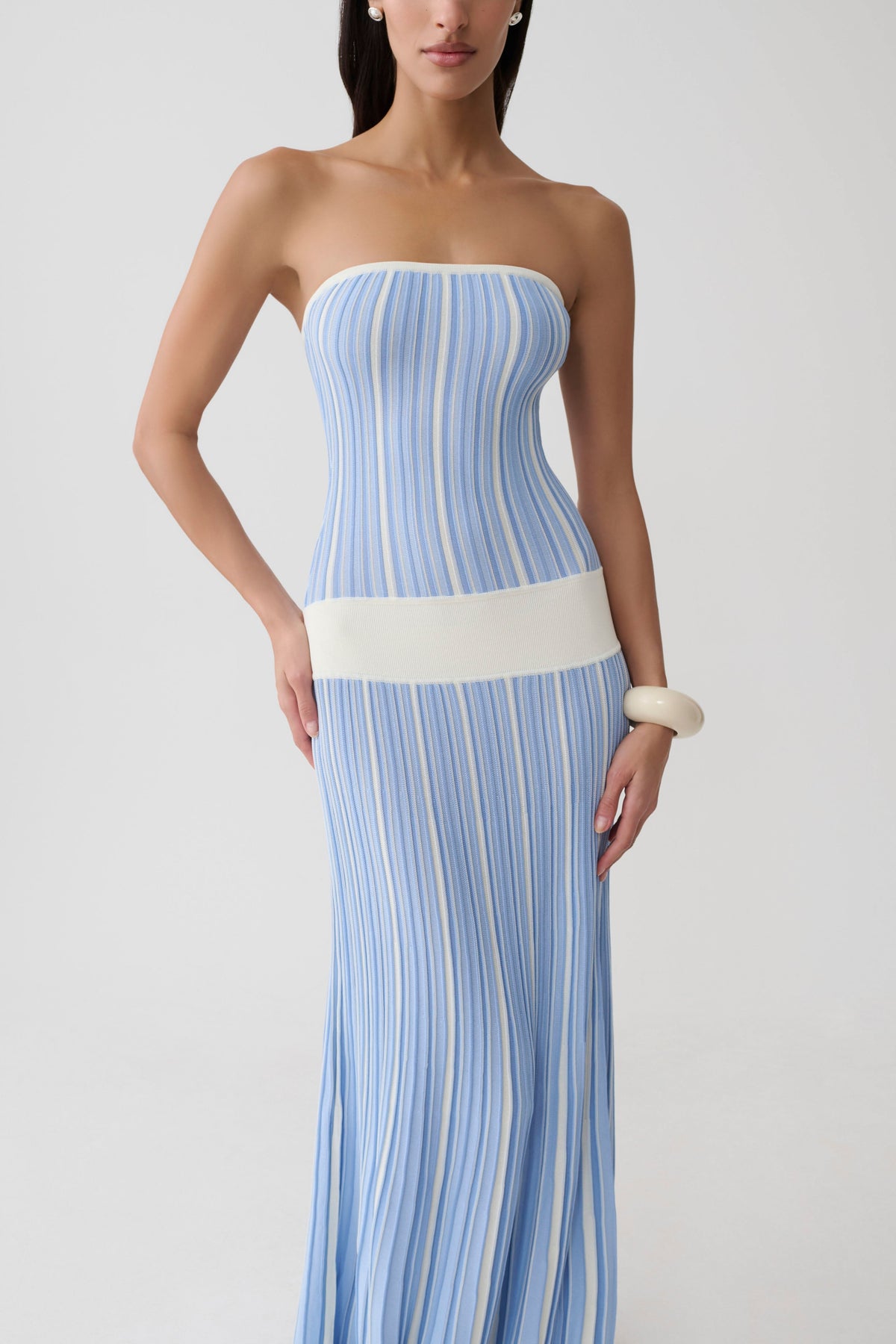 Gebreide maxijurk met strepen - blauw