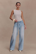 Spijkerjeans met rechte pijpen, normale taille en strikceintuur - gewassen lichtblauw