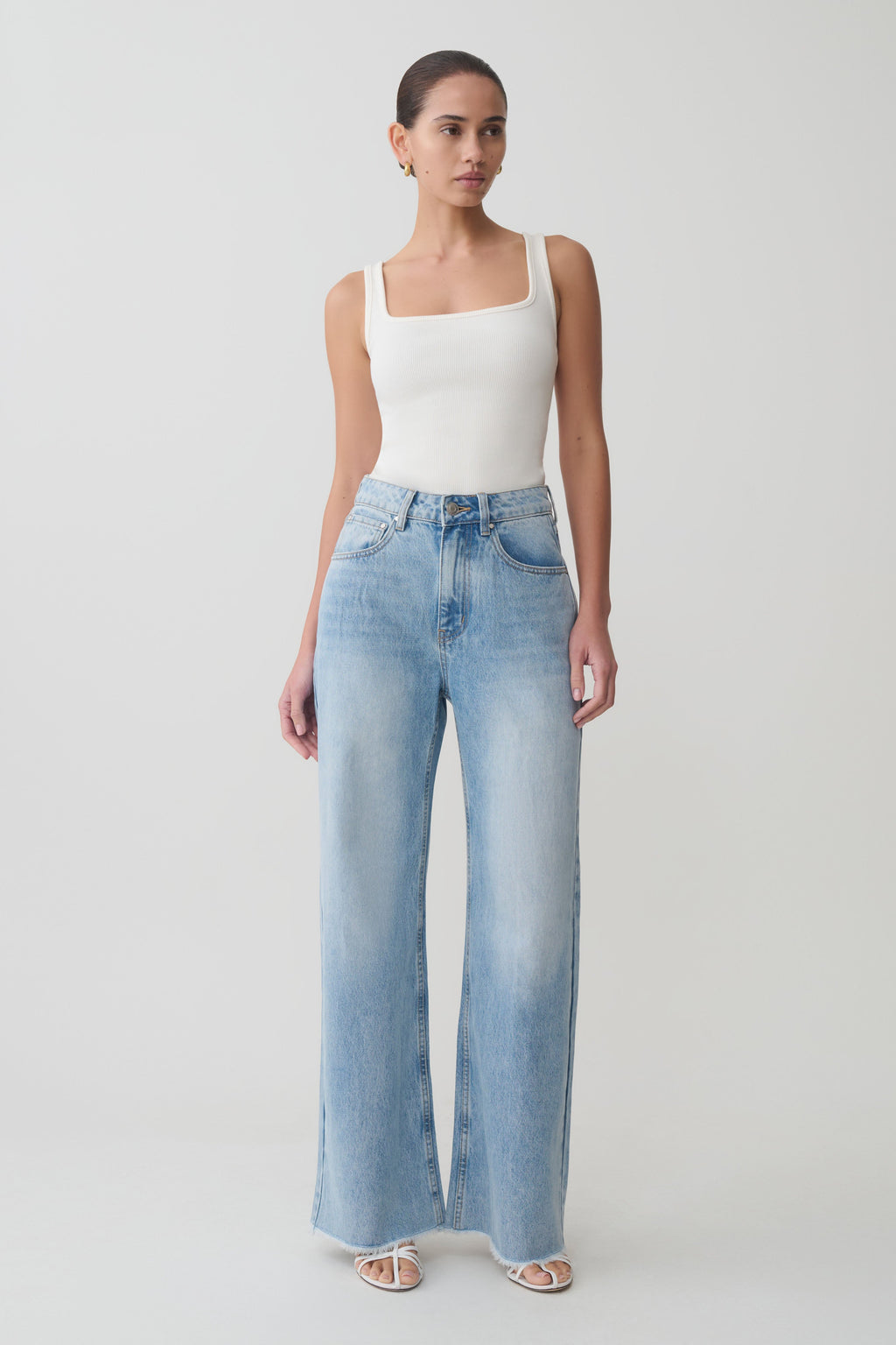 Spijkerjeans met rechte pijpen en rafelzoom - gewassen lichtblauw