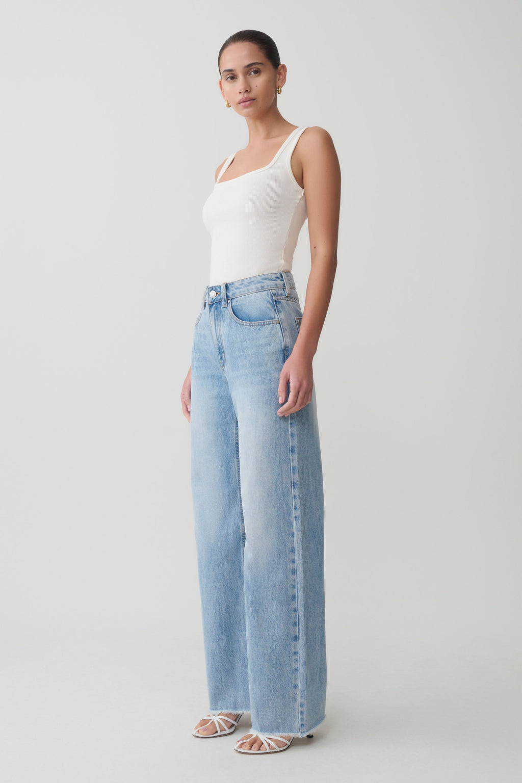 Spijkerjeans met rechte pijpen en rafelzoom - gewassen lichtblauw
