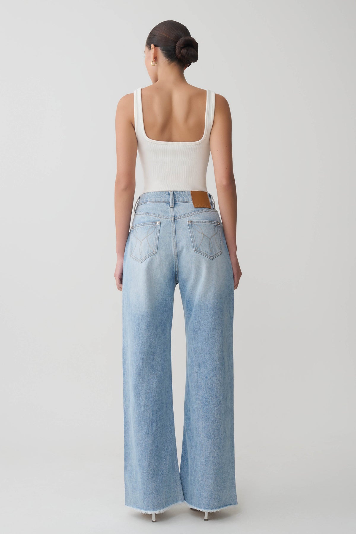 Spijkerjeans met rechte pijpen en rafelzoom - gewassen lichtblauw