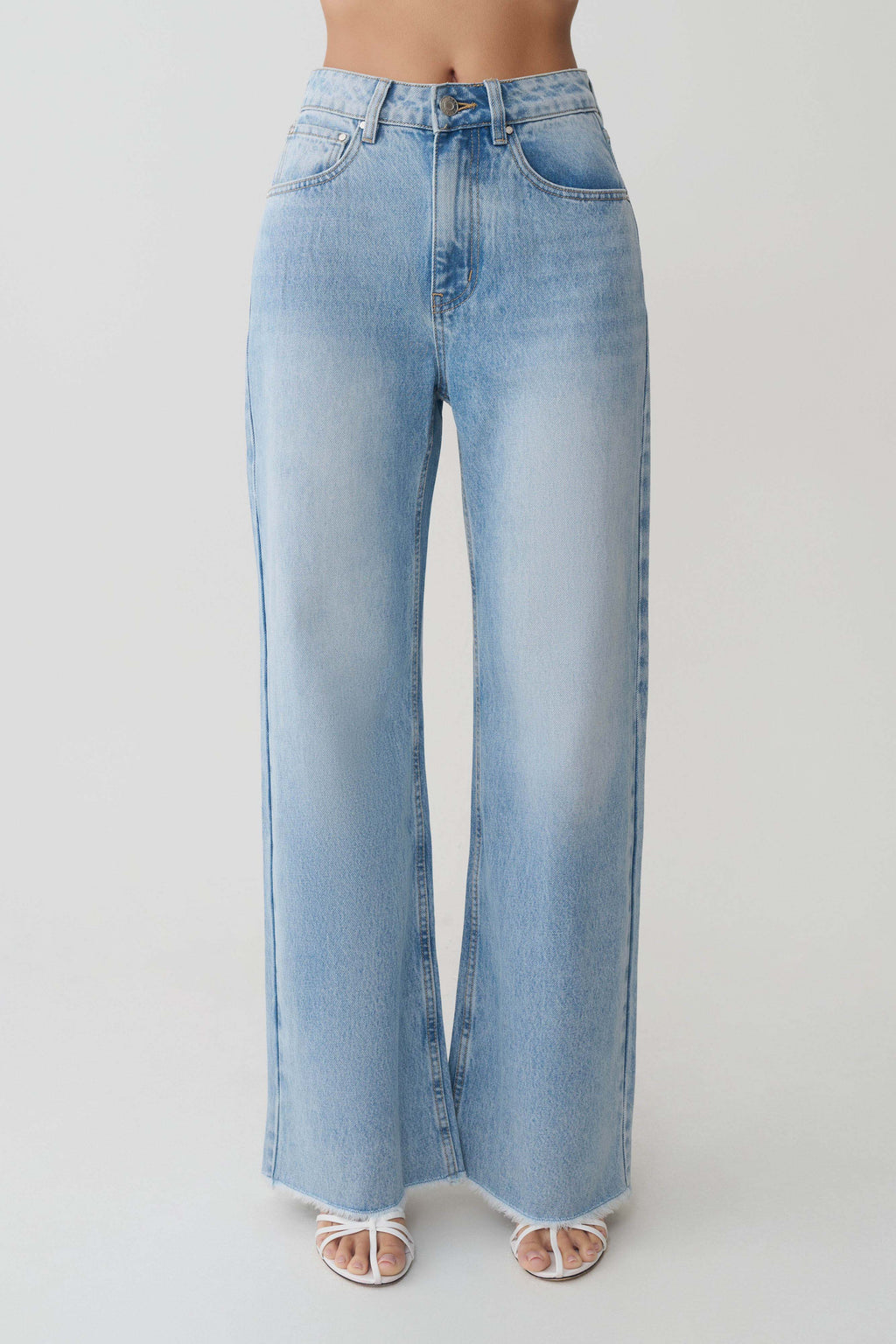 Spijkerjeans met rechte pijpen en rafelzoom - gewassen lichtblauw