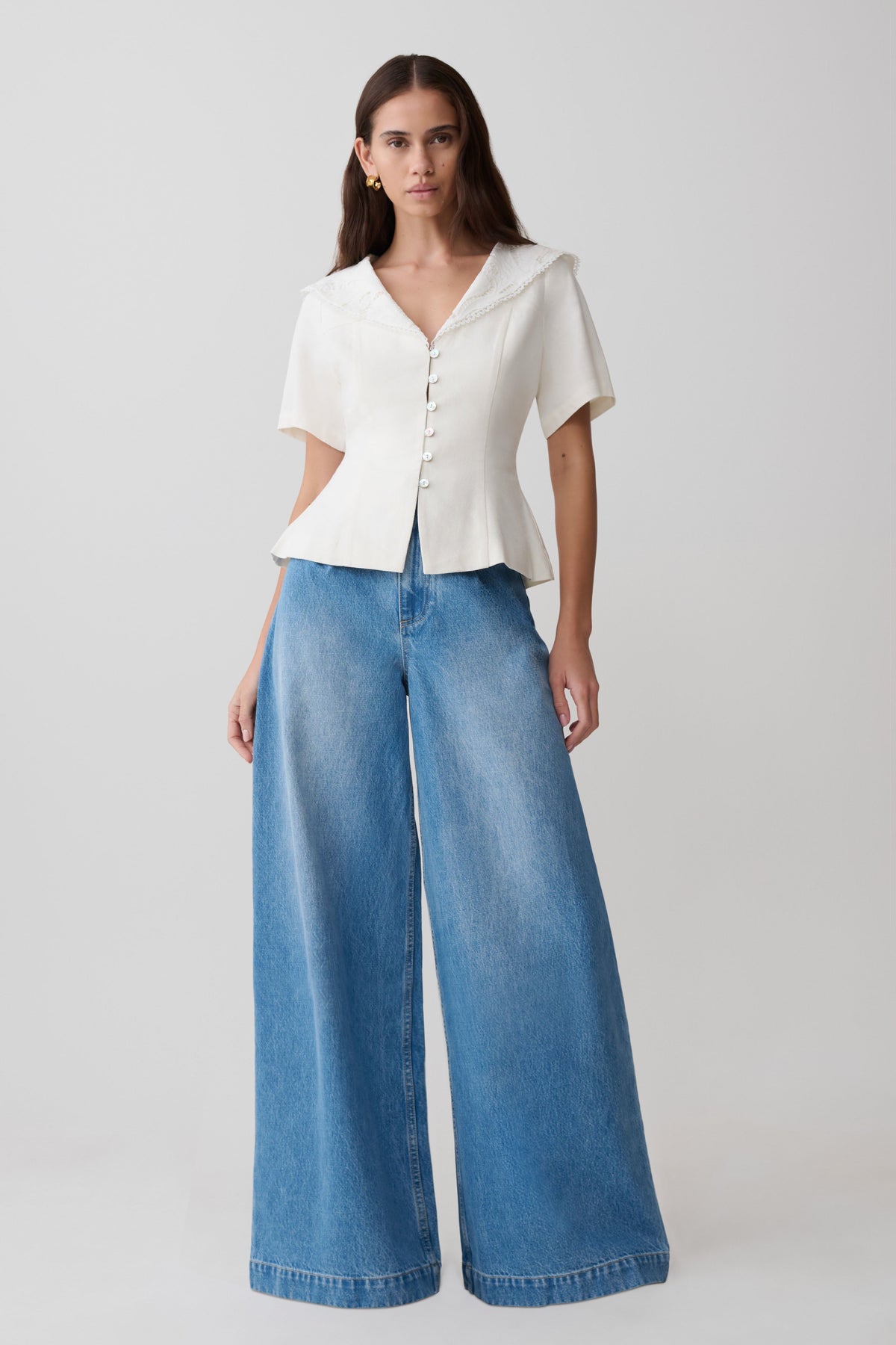 Oversized spijkerbroek met plooi aan de voorkant - zomerblauw