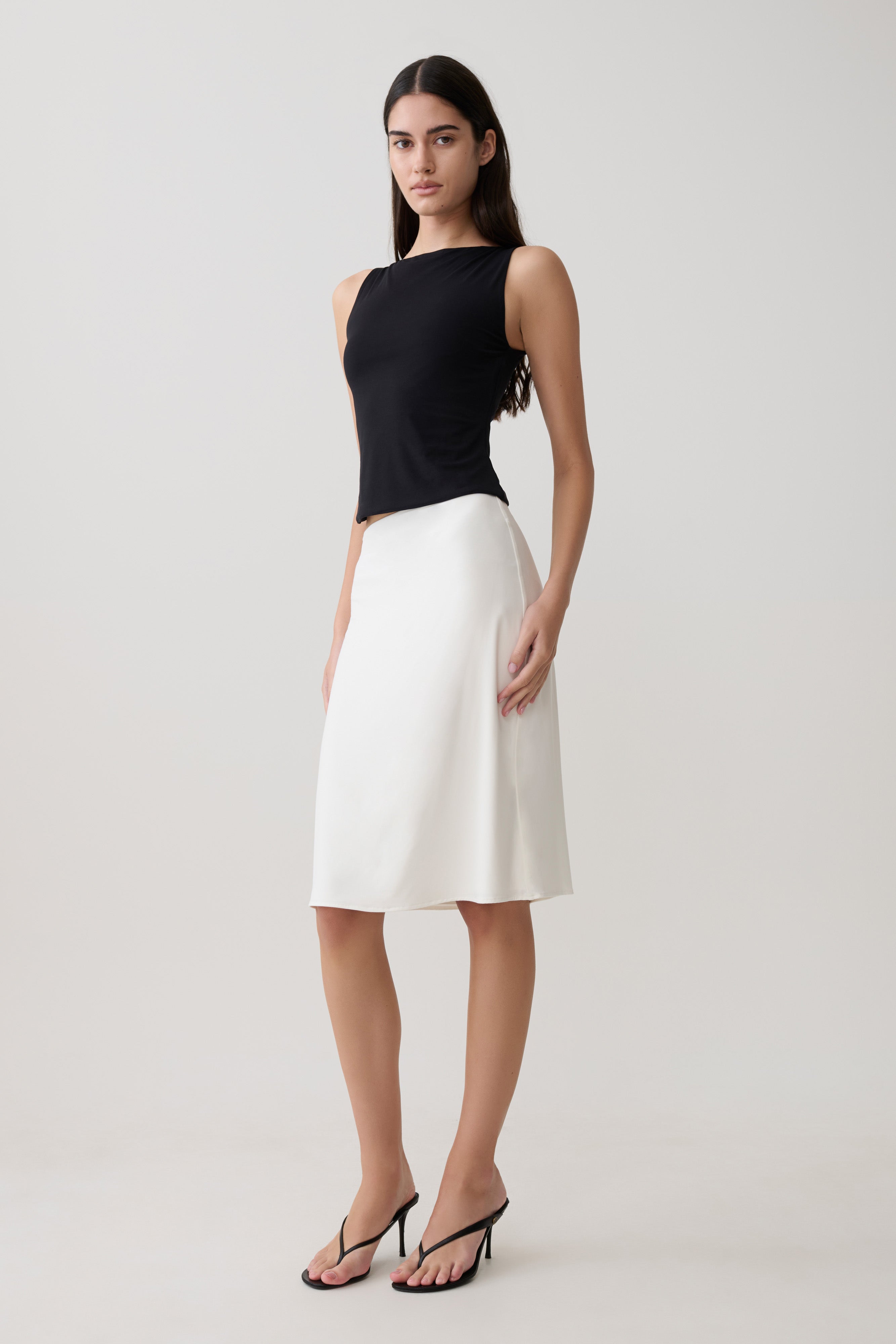 Sleeveless Tank Top - Black