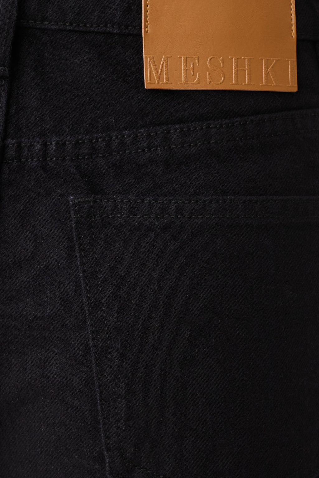 Oversized jeans met plooi aan de voorkant - Zwart