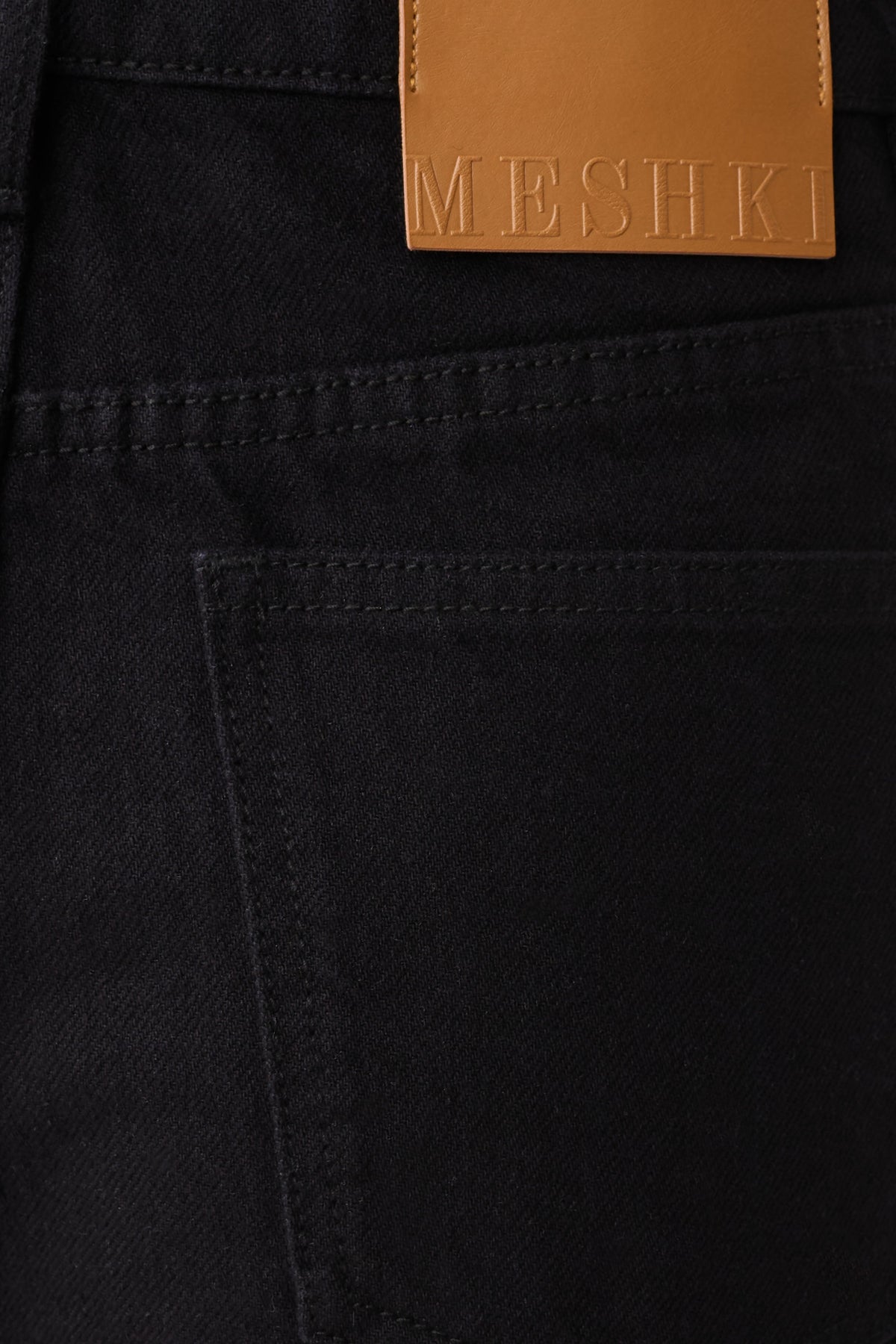 Oversized jeans met plooi aan de voorkant - Zwart